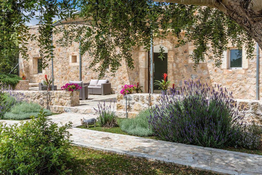 Villa Es Gassons By Homevillas360 Maria De La Salut Luaran gambar